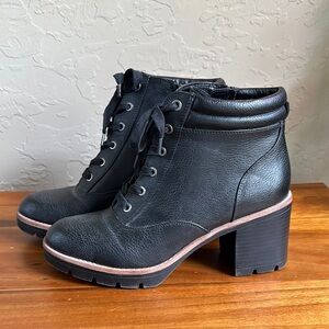 Women’s Black Lace-Up Block Heel Ankle Boots